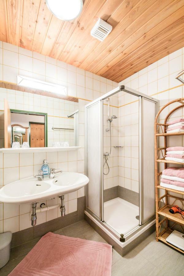 Haus Am Platz - Weitgasser Алтенмаркт им Понгау Екстериор снимка